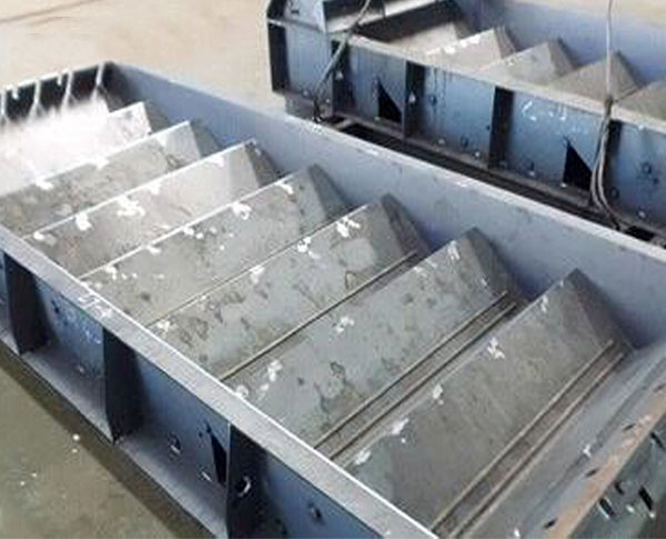 1627623153980416.jpg 樓梯模具2.jpg