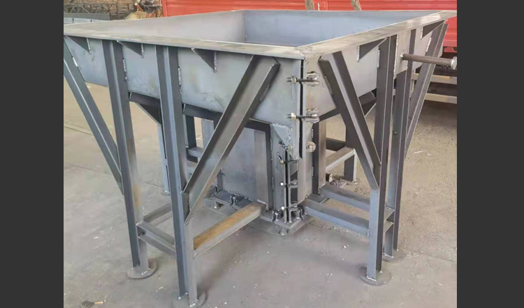 1646779970168803.jpg 鋼結(jié)構(gòu)基礎(chǔ)墩模具.jpg